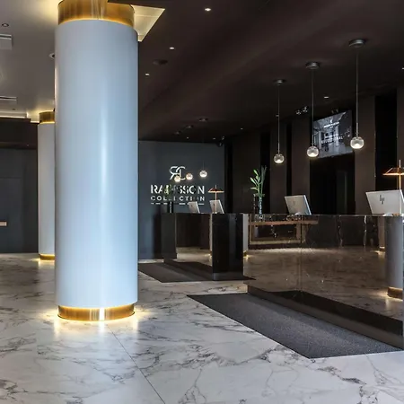 Radisson Collection Hotel, Hotel
