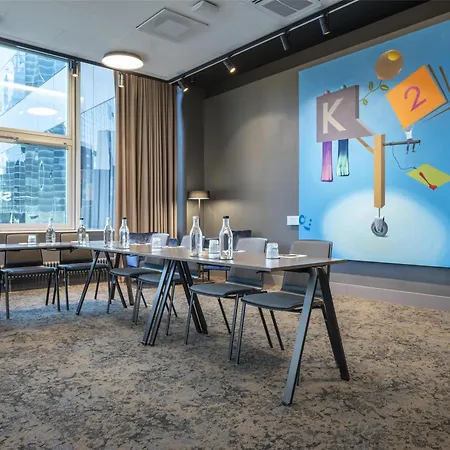 Radisson Collection Hotel, Hotel