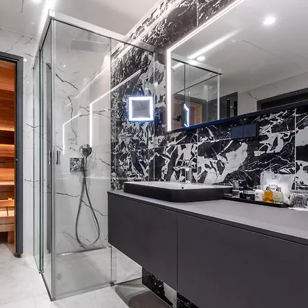 Radisson Collection Hotel, 5*