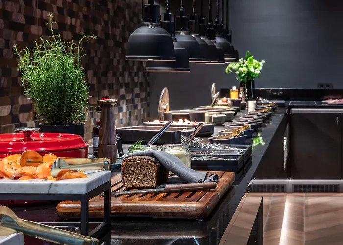 מלון Radisson Collection Hotel,