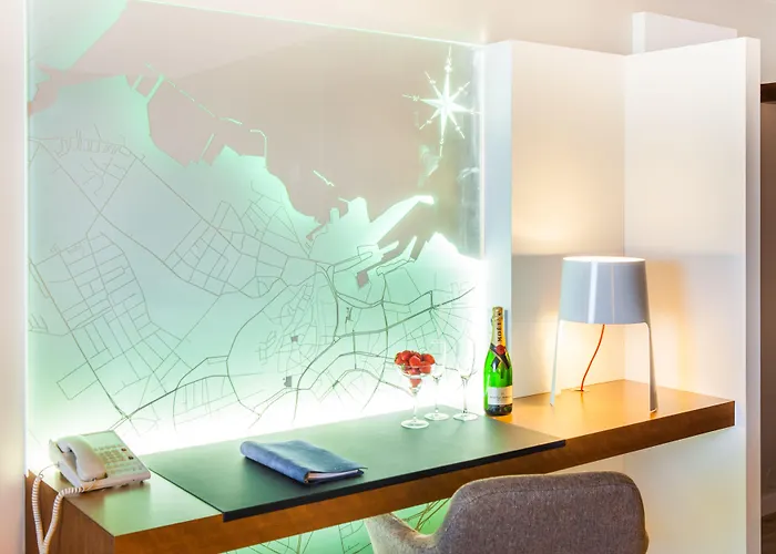 丽笙布鲁酒店天空酒店 5*