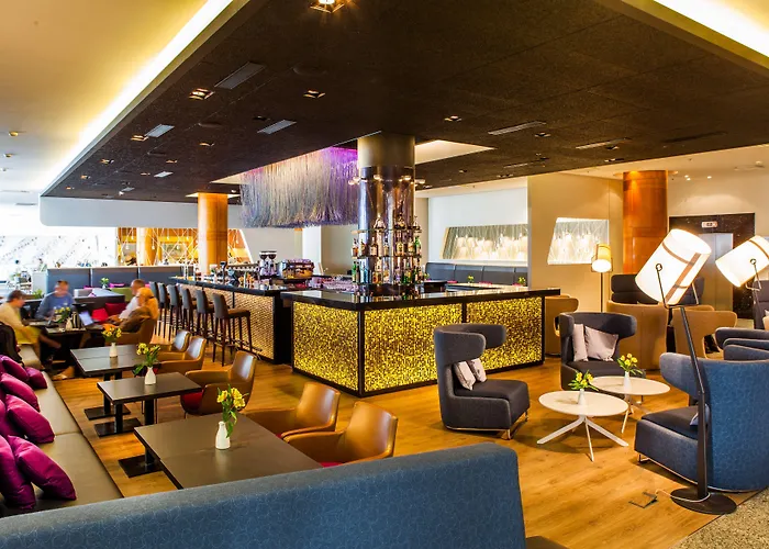 丽笙布鲁酒店天空酒店 塔林