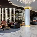Radisson Collection Hotel, Hotell