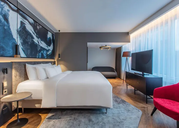 Отель Radisson Collection Hotel, 5*